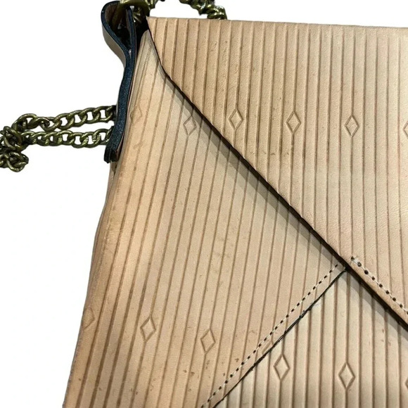 Lizzy Disney Camel Leather Envelope Clutch - Picture 6 of 10